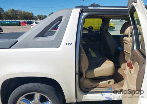 2011 Chevrolet Avalanche 1500 Ltz z USA, uszkodzony, nr VIN 3GNMCGE02BG119183